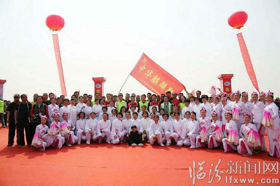 河津市舉辦“魚躍龍門 華耀河津”第二屆桃花節