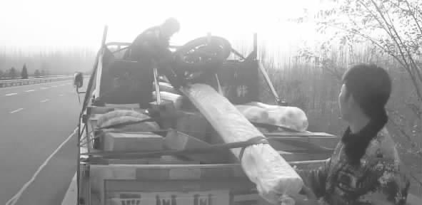 臨汾:高速違停找理由 貨物超長還狡辯