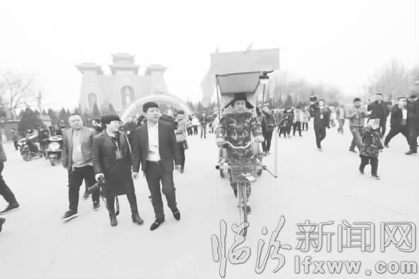 襄汾小伙徒步北極村