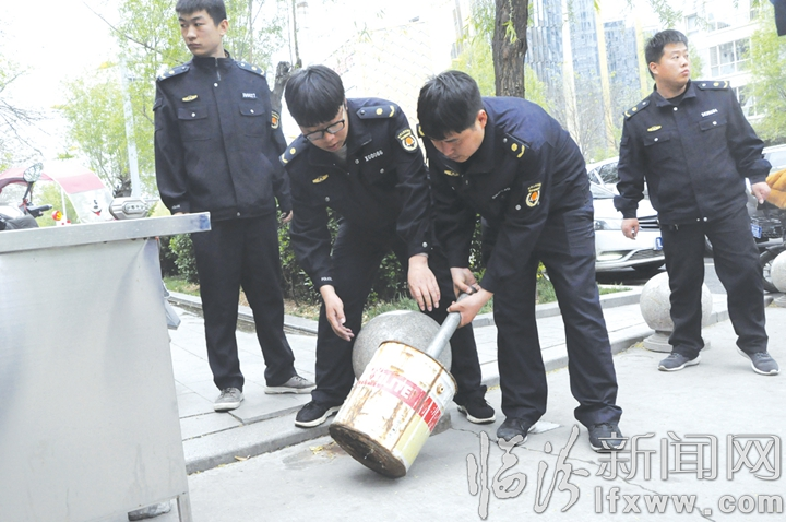 臨汾:市容掄重錘 整治“占位為王”亂象