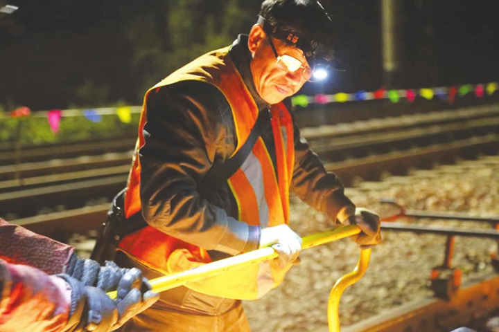 侯馬張東勝:手到病除的“鋼鐵俠”