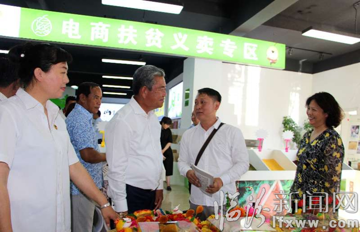 柬埔寨外賓來隰縣,巧手媳婦做的花饃受稱贊!