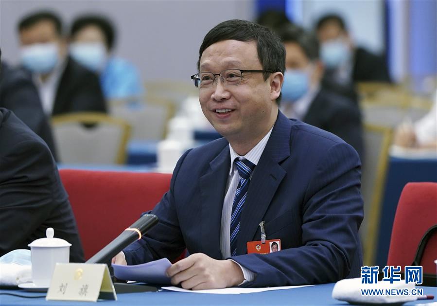 （新華全媒頭條·圖文互動(dòng)）（4）從人民中汲取磅礴力量——習(xí)近平總書記同出席2020年全國(guó)兩會(huì)人大代表、政協(xié)委員共商國(guó)是紀(jì)實(shí)