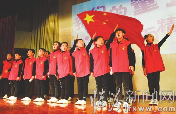 臨汾晚報(bào)小記者團(tuán)舉辦2016年度表彰大會(huì)暨第二屆小記者節(jié)文藝匯演