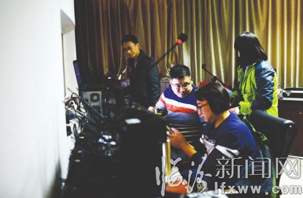 臨汾晚報(bào)小記者團(tuán)舉辦2016年度表彰大會(huì)暨第二屆小記者節(jié)文藝匯演