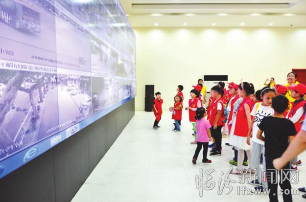 臨汾:小記者爭當(dāng)文明小使者